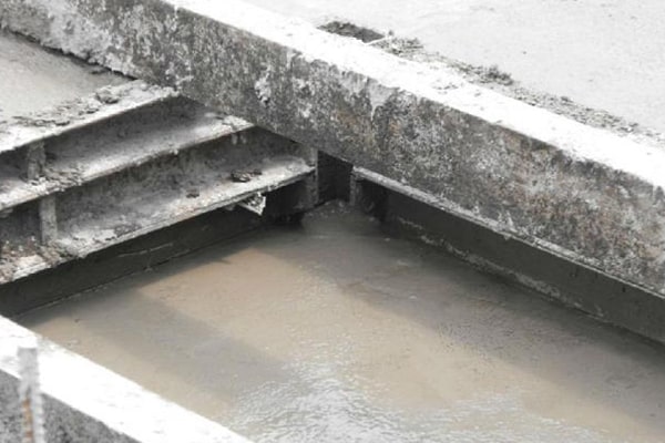 Concrete caisson placing